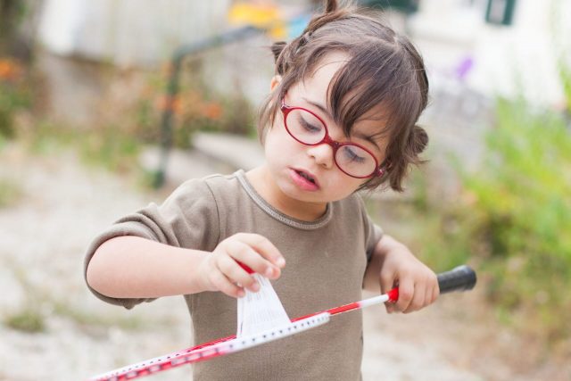 الإعاقات الذهنية وأسبابها وكيفية اكتشافها ومدى تأثيرها على حياة الأطفال