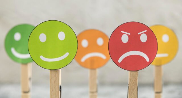 "المزاج المتقلب: 7 نصائح للتعامل مع تقلبات مزاجك بحكمة وفعالية؟"