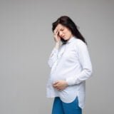 اكتئاب بداية الحمل الأعراض والعلاج