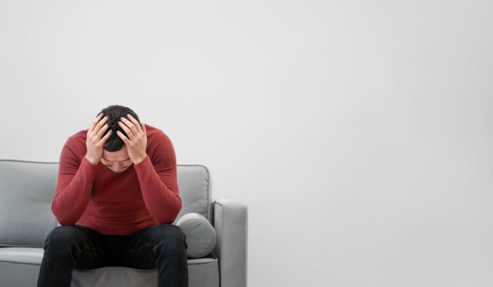 هل الاكتئاب من علامات الموت هل الاكتئاب من علامات الموت أو خطر على الحياة