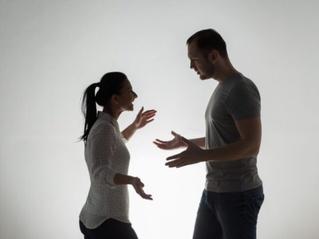 المشاكل الزوجية: أسبابها وطرق علاجها