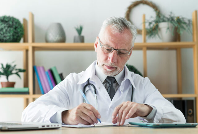 أبرز 21 دكتور نفسي في ليل